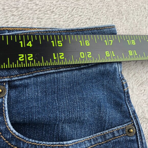 L.L.Bean Womens Jeans Size 12P Favorite Fit Straight Leg Blue Denim Medium Wash - Picture 4 of 16